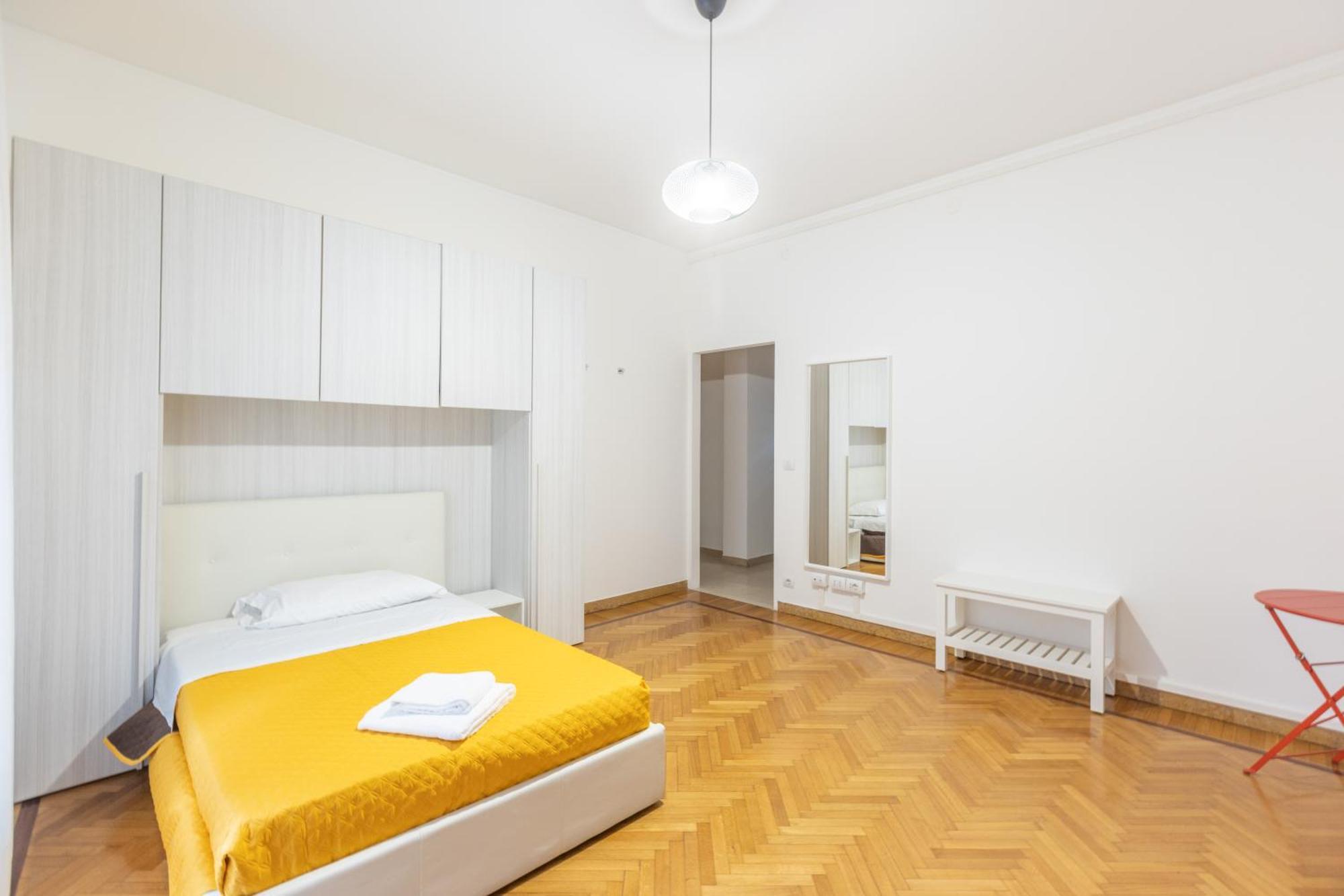 La Finestra Sul Centro, Bologna By Short Holidays Bagian luar foto