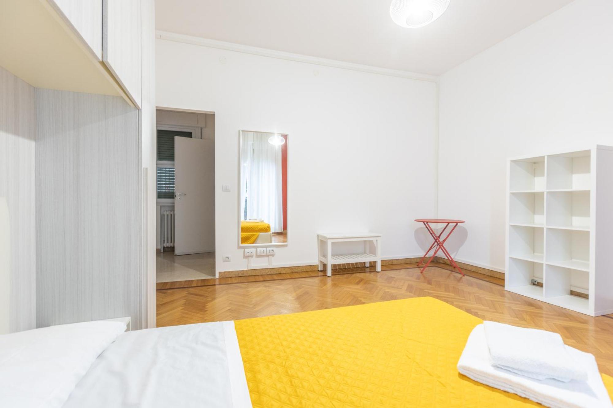 La Finestra Sul Centro, Bologna By Short Holidays Bagian luar foto